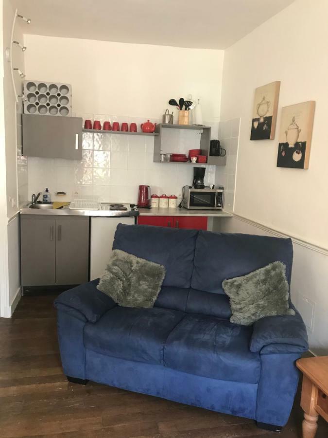 Апартаменты Le Petit Logement Pre-en-Pail-Saint-Samson Экстерьер фото